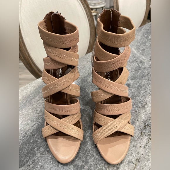 Donald J. Pliner Arlen Size 8.5, High Heels Strappy Back Zipper Blush Nappa - Picture 3 of 11